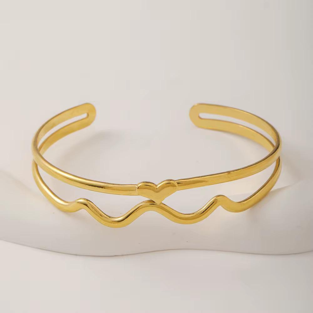 Elegant Gold-Plated Double-Layer Heart Wave Bangle