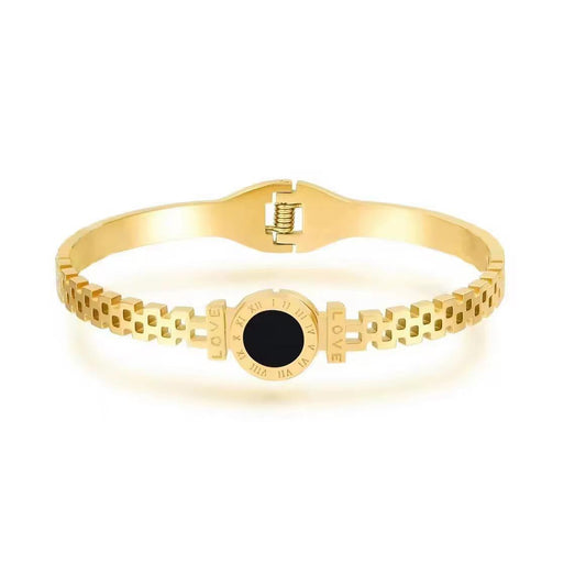 Elegant bracelet with Roman numerals "LOVE"  Exquisitely crafted, it features a bold design and timeless symbolism. Stainless steel.