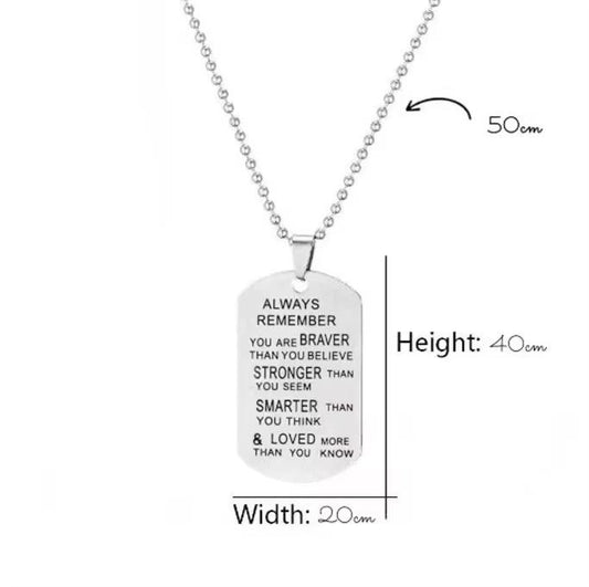 Modern Interlocking Chain Necklace A sleek, contemporary statement piece designed to elevate everyday elegance.